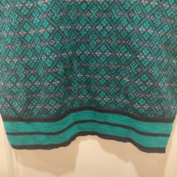 Cute and comfy J. Crew sweater! - Picture 9 of 10